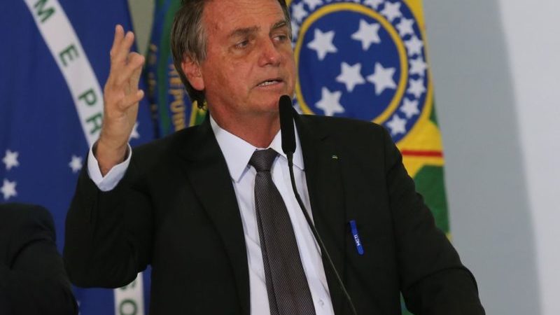 Bolsonaro afirma que pretende vetar fundo eleitoral de quase R$ 6 bilhões