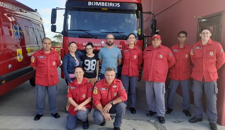 Bombeiros Voluntários Receberam a Visita de Estudantes do Curso de Enfermagem