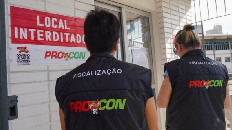 Procon suspende vendas de operadora de telecomunicações após mais de 23 mil reclamações