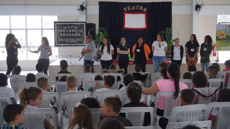 Município de Sangão promove projeto teatral “Inocência Roubada”