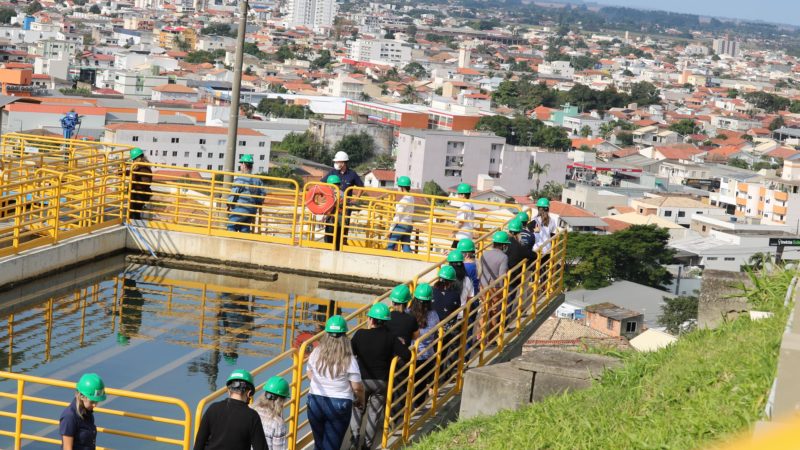 Tubarão Saneamento recebe visitantes para conhecer a operação