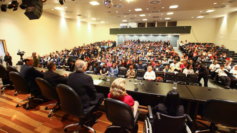 Encontro de Autodefensores promove direitos dos alunos das Apaes de SC