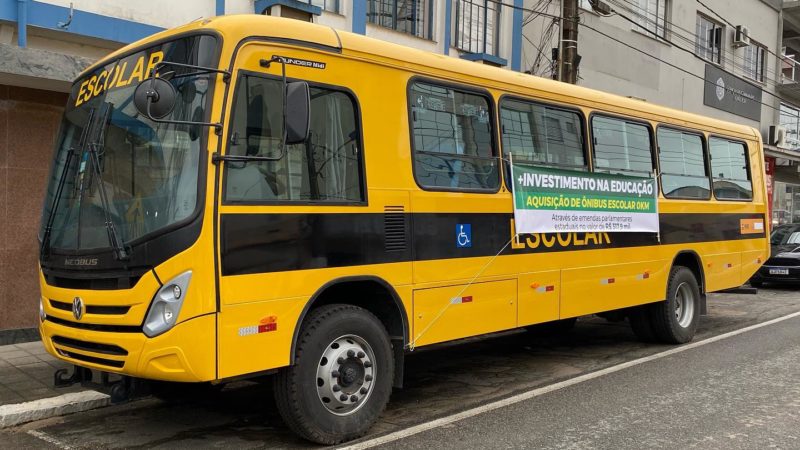 Jaguaruna adquiriu mais um ônibus para o transporte escolar municipal￼