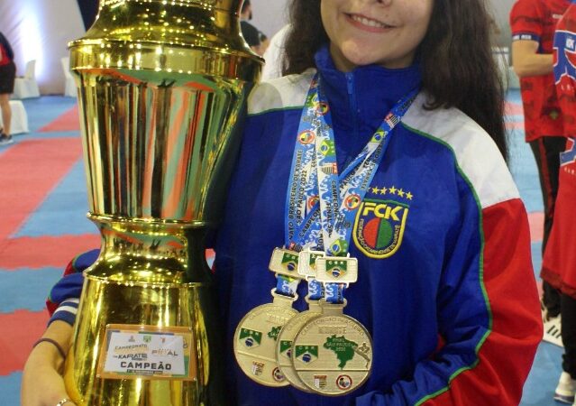 Atleta de Tubarão Ana Luiza Karateka é a 10° melhor Atleta do mundo