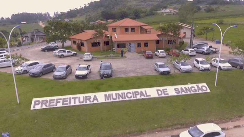 Prefeitura de Sangão volta a atender em horário normal