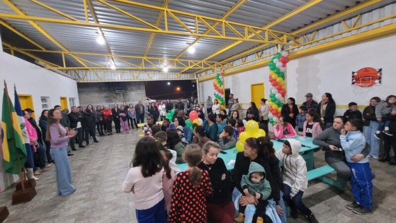 Prefeitura de Treze de Maio entrega reforma de Escola