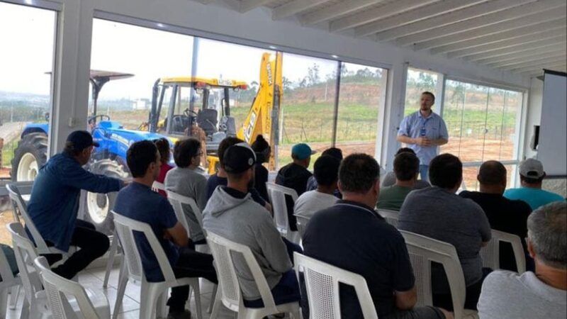 Operadores de Máquinas e Motoristas da Prefeitura recebem capacitação