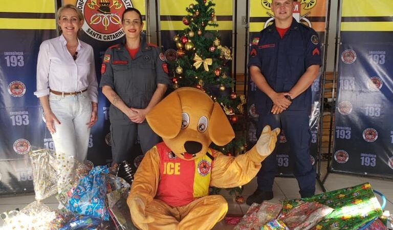 Brinquedos arrecadados pelo Corpo de Bombeiros são repassados ao Município