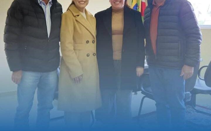 Câmara de Jaguaruna recebe o presidente da Escola do Legislativo de Tubarão