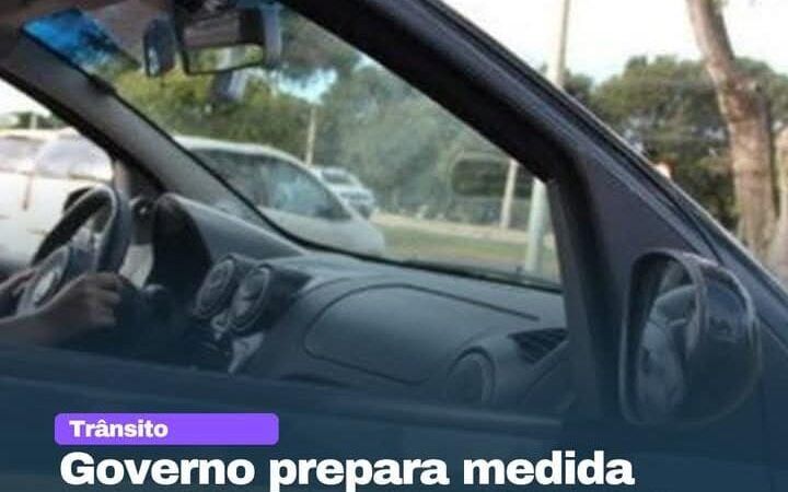 Governo prepara medida para acabar com obrigação de autoescola para CNH 