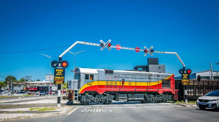 Jaguaruna terá passagem de nível sob trilhos da FTC